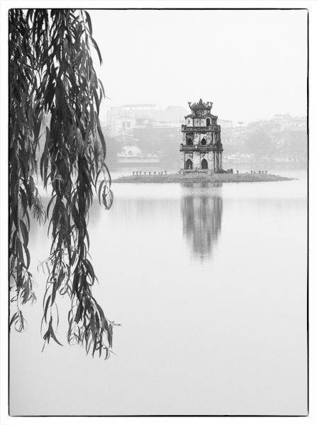 hoan kiem lake hanoi