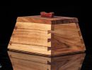 pyramidbox